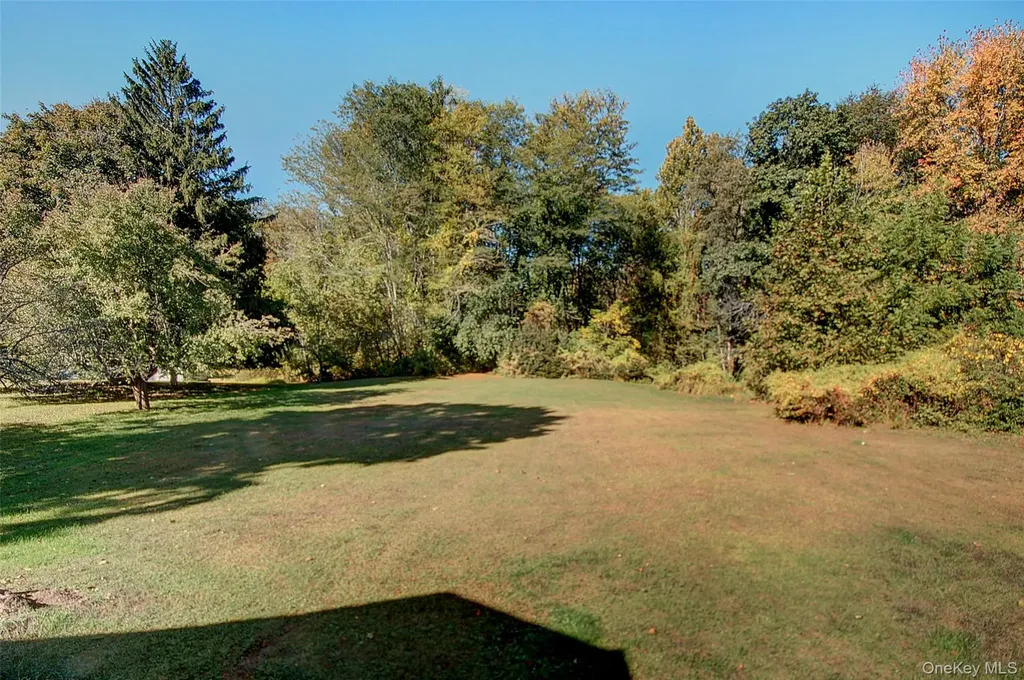37 Friendly Way Stormville NY 12582