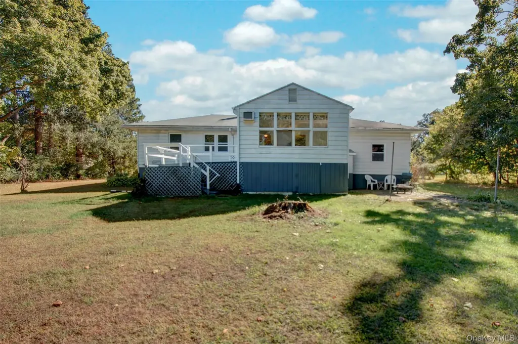 37 Friendly Way Stormville NY 12582