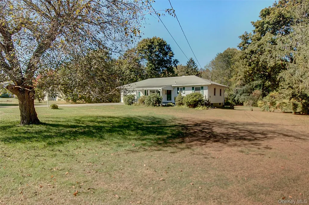 37 Friendly Way Stormville NY 12582