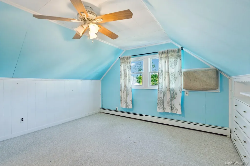 323 Barwick Boulevard Mineola NY 11501