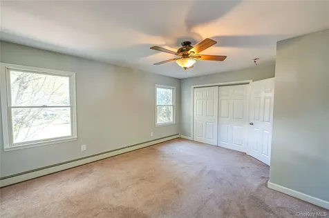 81 Kenwood Drive Bohemia NY 11716