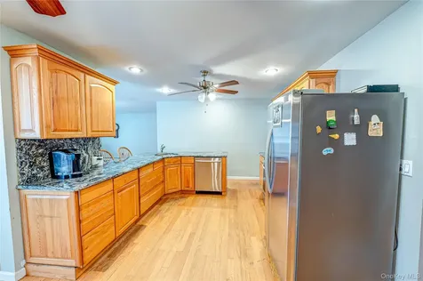 81 Kenwood Drive Bohemia NY 11716