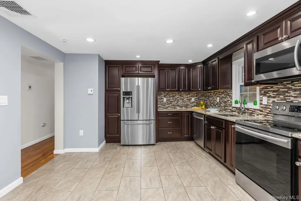 84 Prospect Hill Road Brewster NY 10509