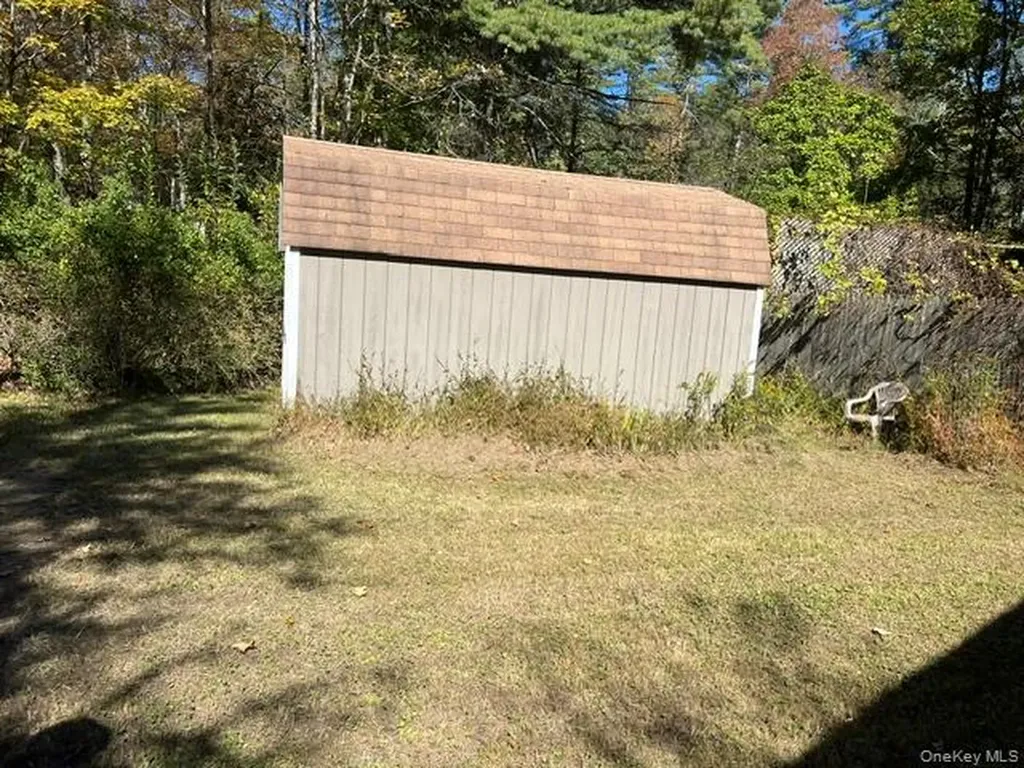100 Upper Cherrytown Road Kerhonkson NY 12446
