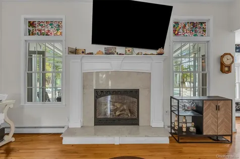 156 N Woods Road Baiting Hollow NY 11933