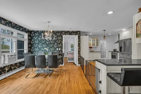 156 N Woods Road Baiting Hollow NY 11933