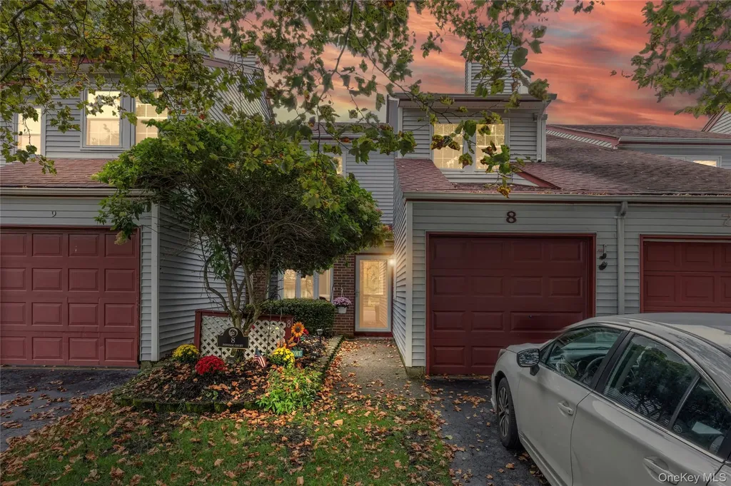 8 Potomac Court Coram NY 11727