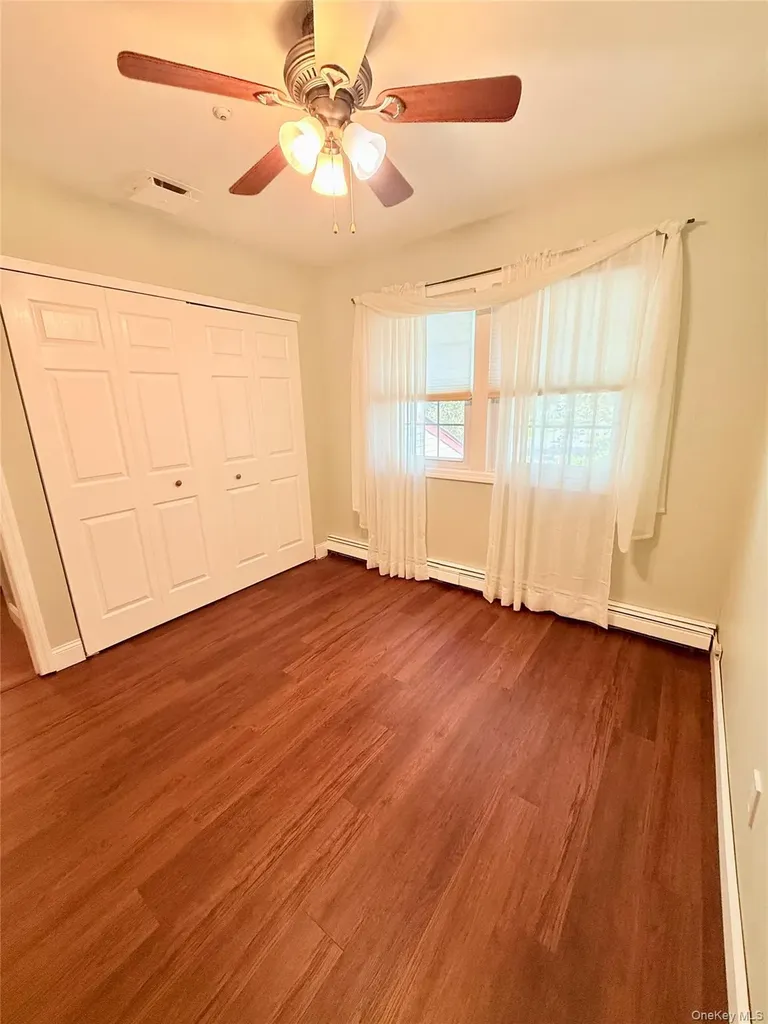 8 Potomac Court Coram NY 11727