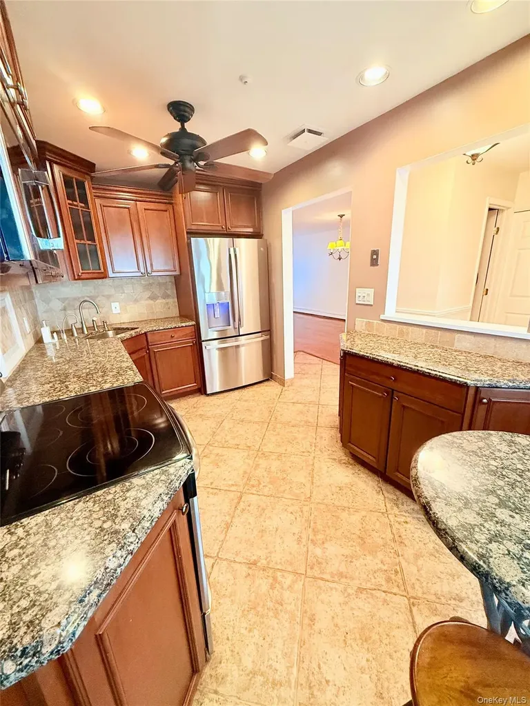 8 Potomac Court Coram NY 11727