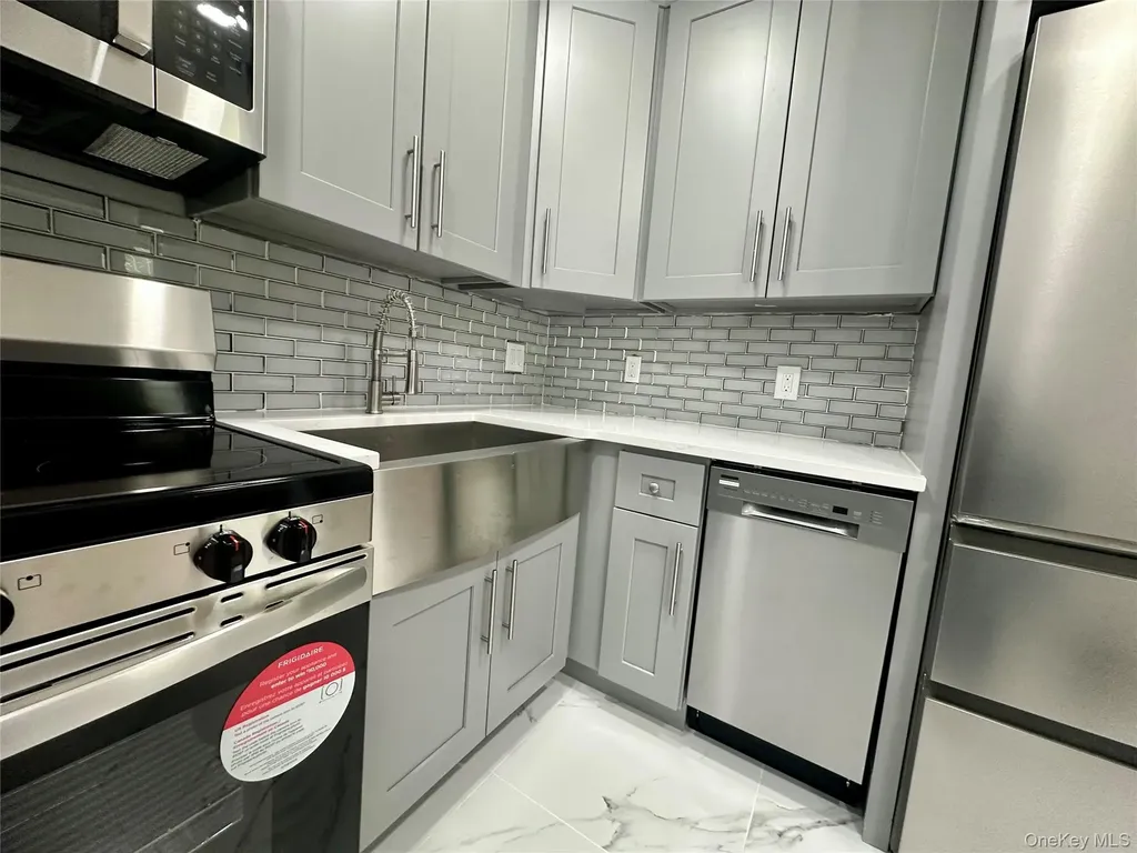 3145 Mickle Avenue Bronx NY 10469