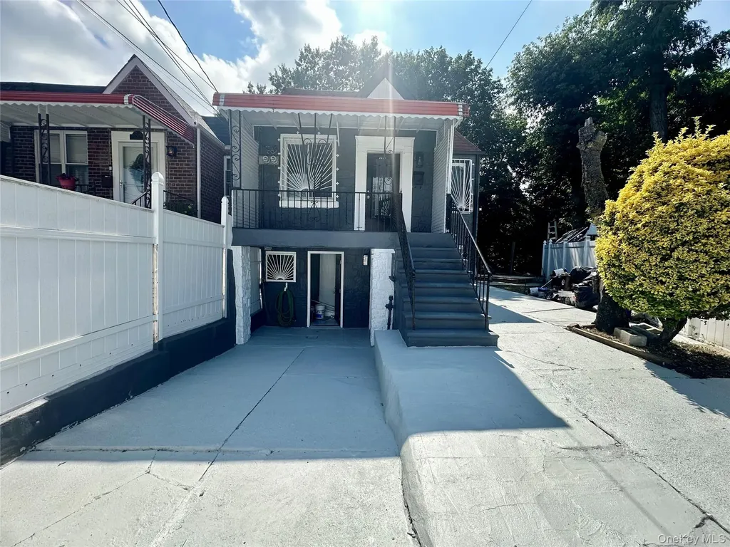 3145 Mickle Avenue Bronx NY 10469