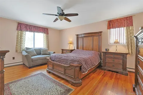 31 Powder Horn Road Cortlandt Manor NY 10567