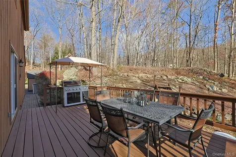 31 Powder Horn Road Cortlandt Manor NY 10567