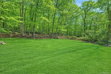 31 Powder Horn Road Cortlandt Manor NY 10567