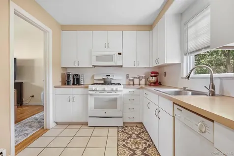 47 Valley Road Greenwich CT 06807