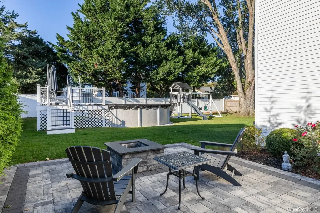 19 Carson Lane Medford NY 11763