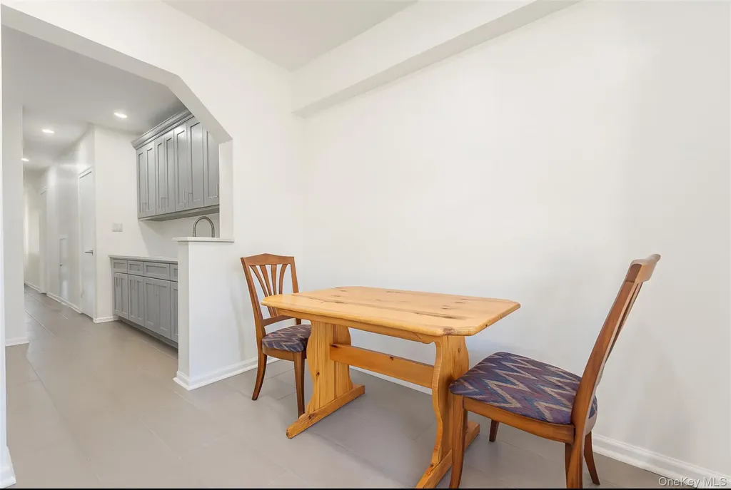 1059 Burke Avenue Bronx NY 10469