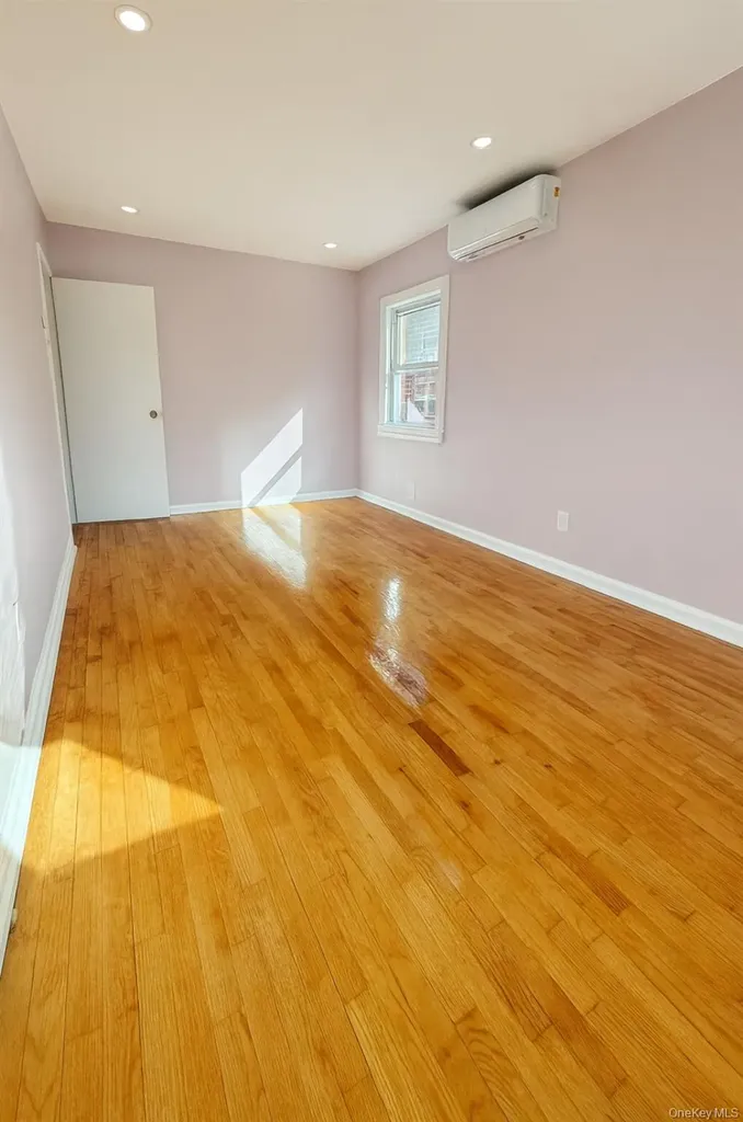 1059 Burke Avenue Bronx NY 10469