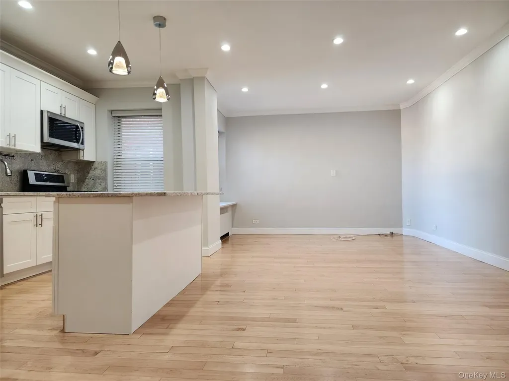 111-50 75th Road Forest Hills NY 11375