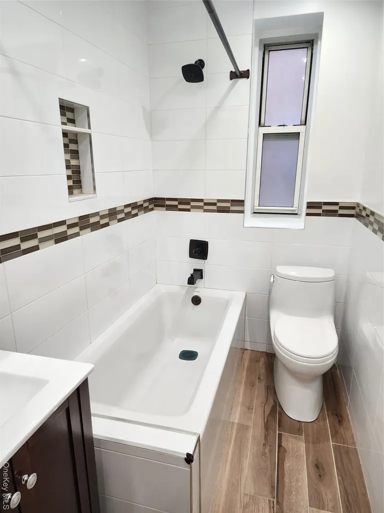 111-50 75th Road Forest Hills NY 11375