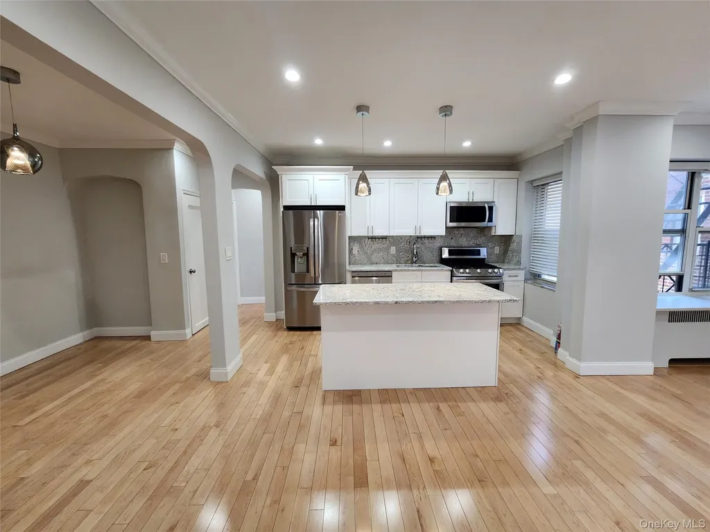 111-50 75th Road Forest Hills NY 11375