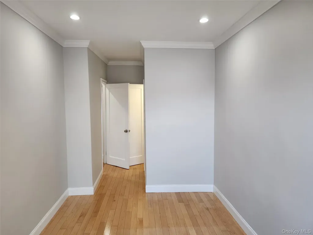 111-50 75th Road Forest Hills NY 11375