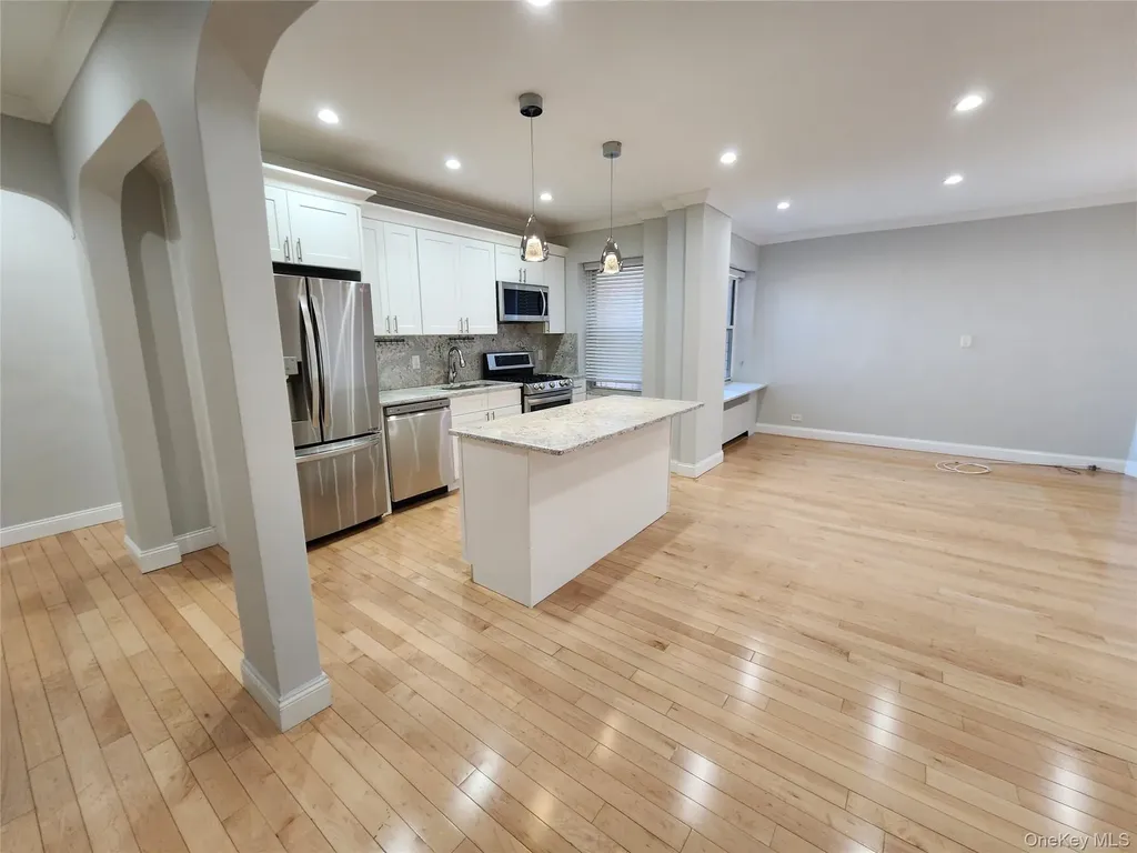 111-50 75th Road Forest Hills NY 11375