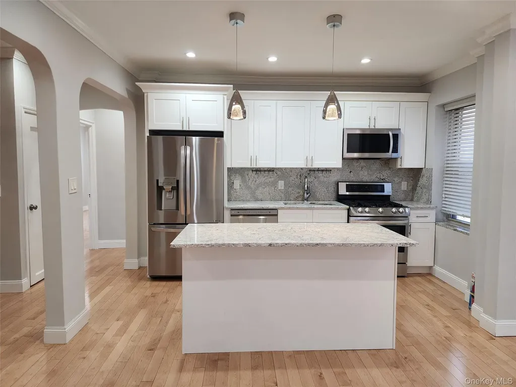 111-50 75th Road Forest Hills NY 11375
