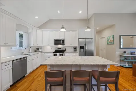 380 Homestead Way Greenport NY 11944