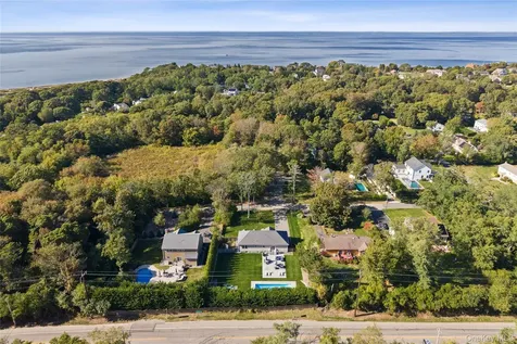 380 Homestead Way Greenport NY 11944