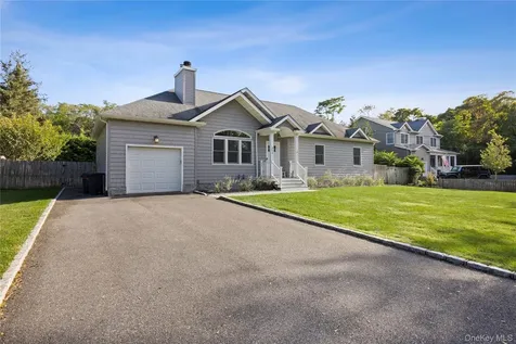 380 Homestead Way Greenport NY 11944