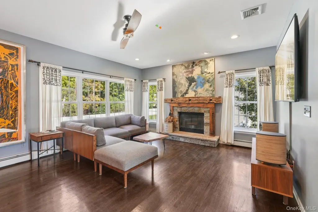 18 Baron Drive Warwick NY 10990