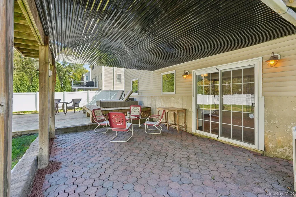 18 Baron Drive Warwick NY 10990