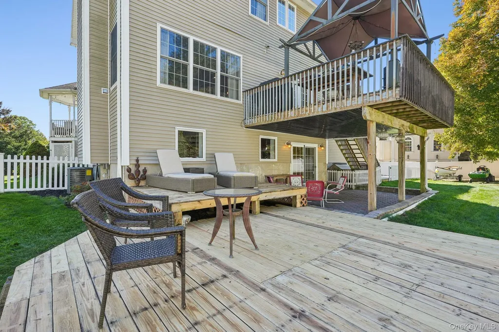 18 Baron Drive Warwick NY 10990