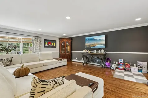 39 Virginia Lane Thornwood NY 10594