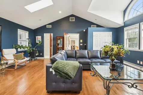 39 Virginia Lane Thornwood NY 10594