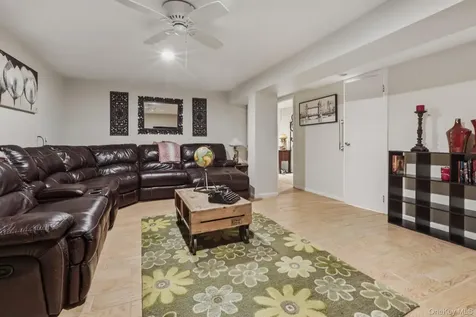 39 Virginia Lane Thornwood NY 10594