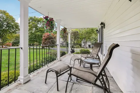 39 Virginia Lane Thornwood NY 10594