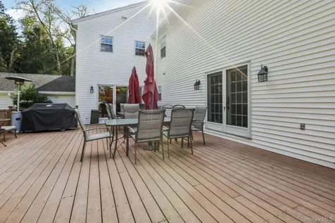 39 Virginia Lane Thornwood NY 10594