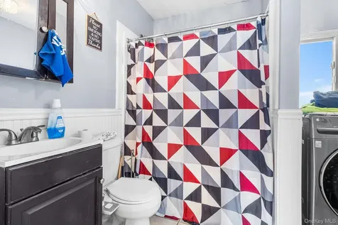 20 Malcolm Street Bellport NY 11713