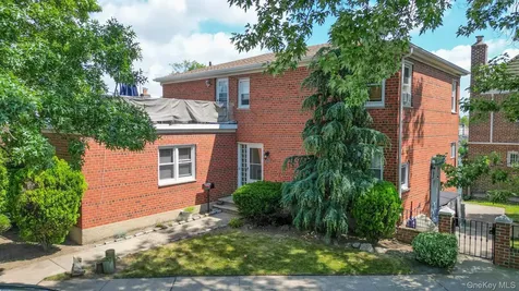 8223 Caldwell Avenue Middle Village NY 11379