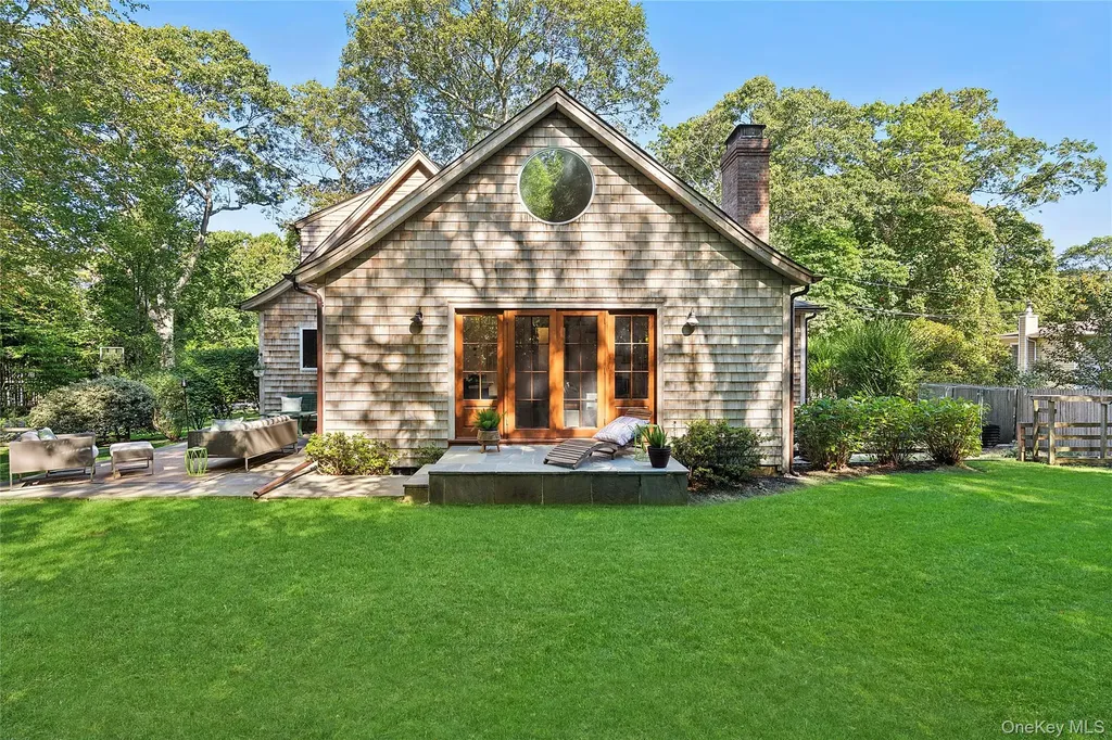3 Breezy Point Road Wading River NY 11792