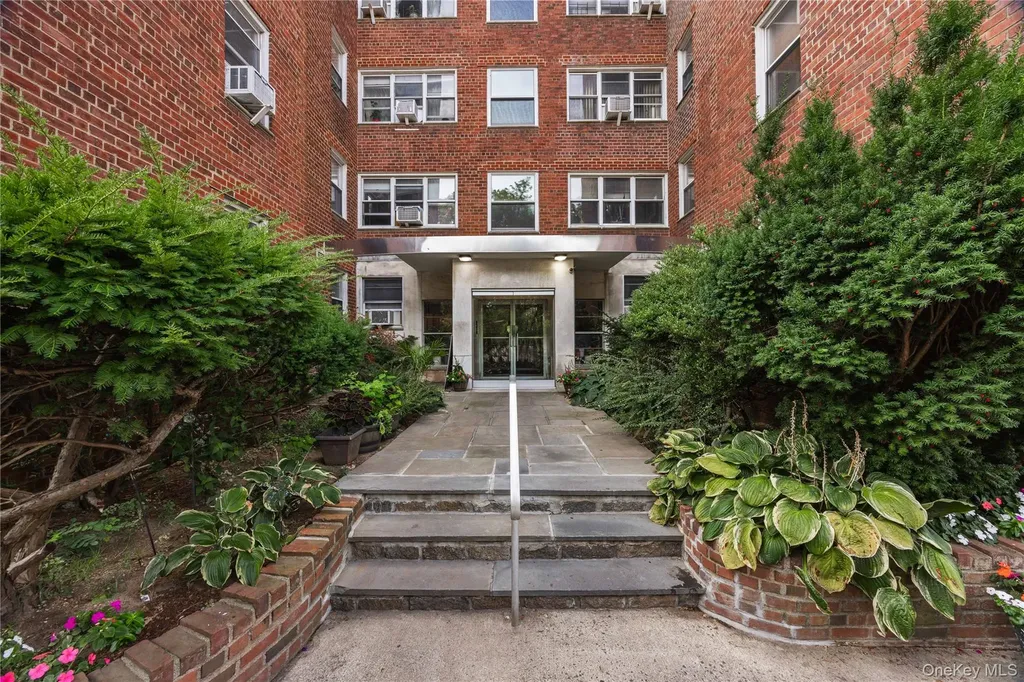 1234 Midland Avenue Bronxville NY 10708