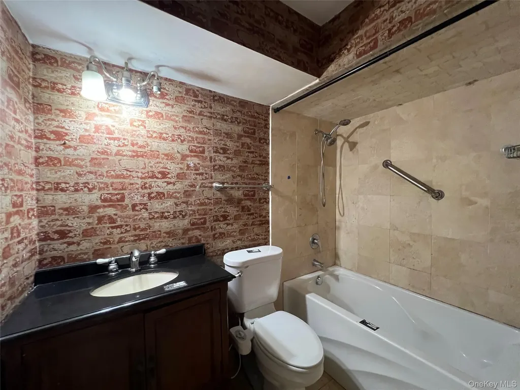 31 Bleakley Drive Peekskill NY 10566