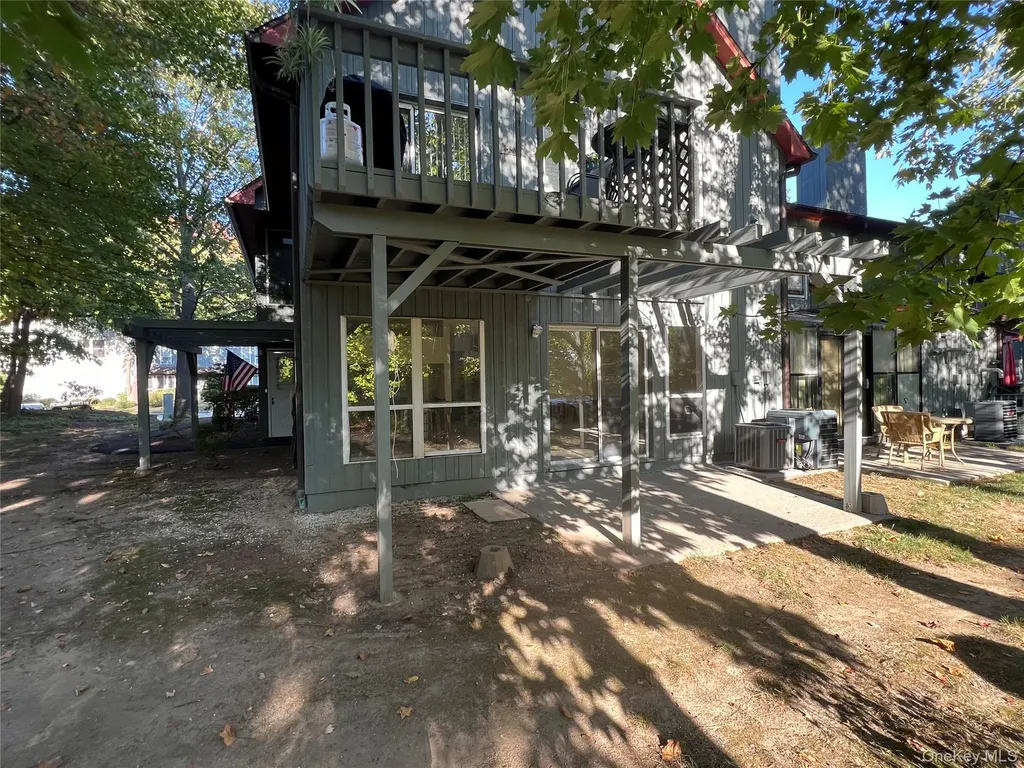 31 Bleakley Drive Peekskill NY 10566