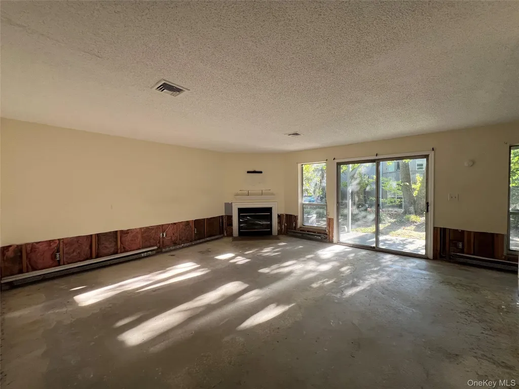 31 Bleakley Drive Peekskill NY 10566