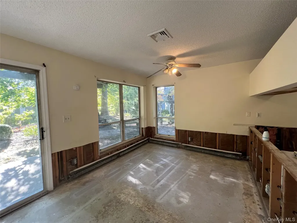 31 Bleakley Drive Peekskill NY 10566