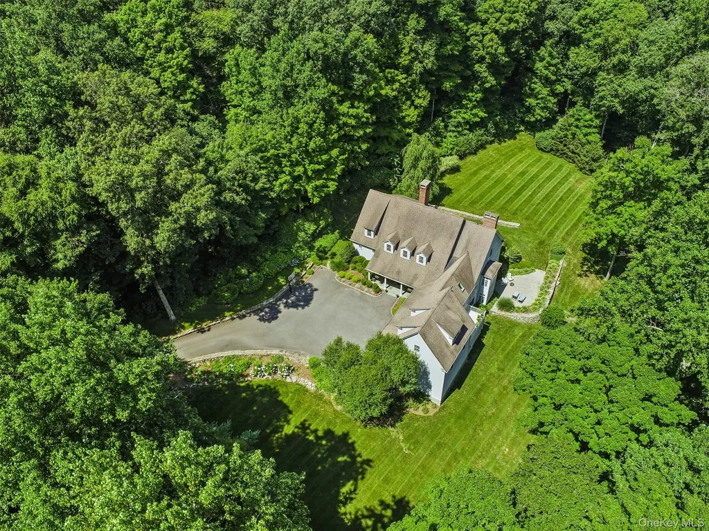 23 Kendall Road Pound Ridge NY 10576