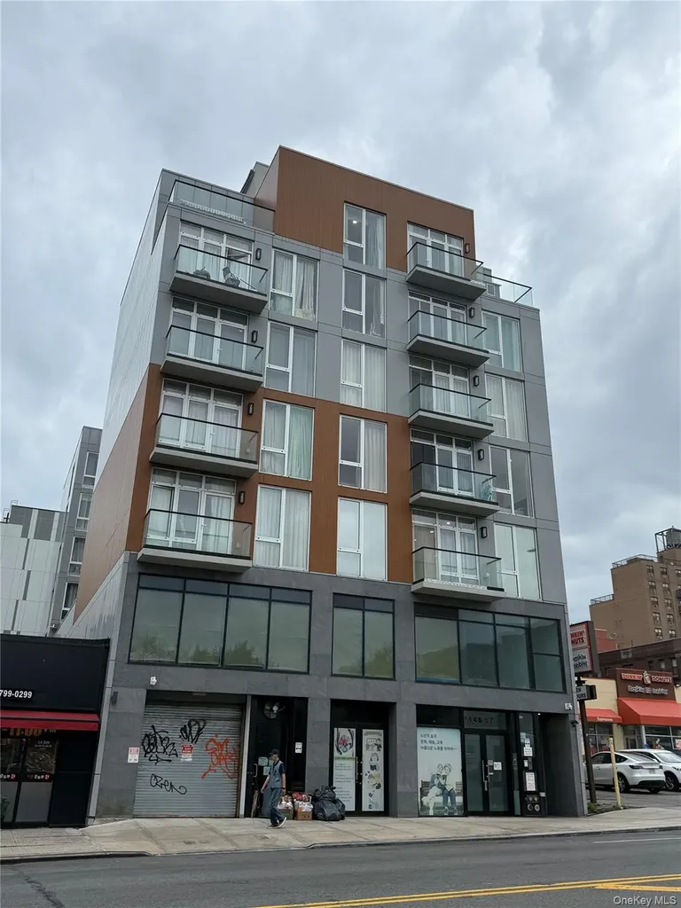 146-17 Northern Boulevard Flushing NY 11354