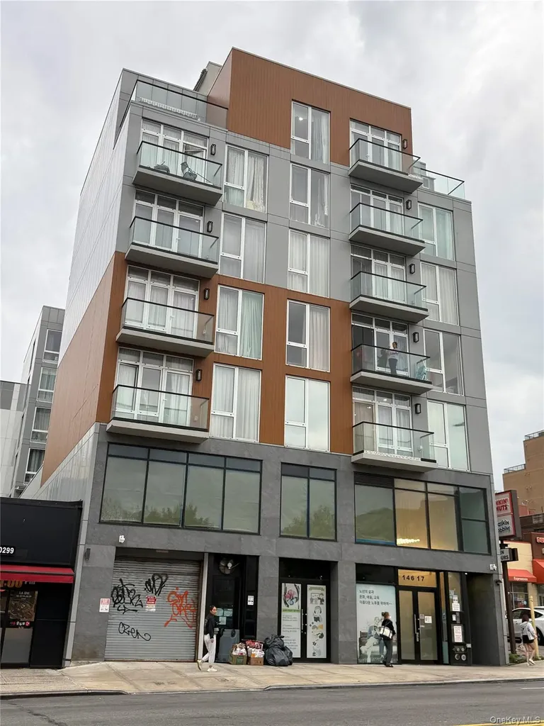 146-17 Northern Boulevard Flushing NY 11354